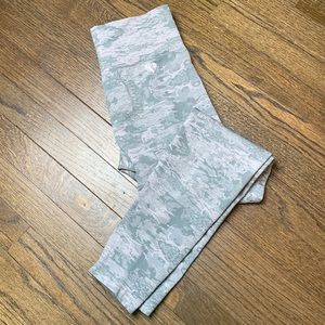 Womens Best Grey Camo Seamless Leggings!